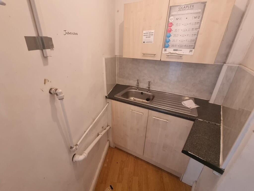 272 Fox Hollies Road, B27 7PT photo 5