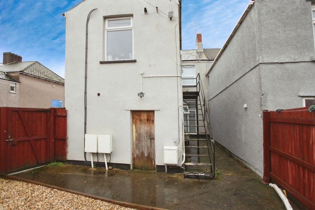 Additional image 23 of 5 bed end terrace house for saleCaerleon Road, Newport NP19