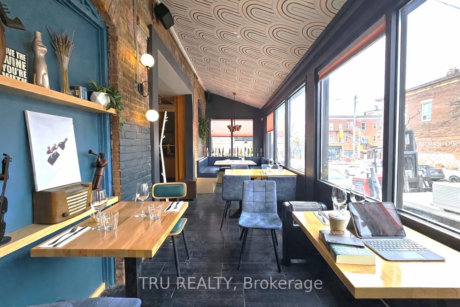 Additional image 6 of 826 Somerset Street W, Ottawa, ON, K1S 4N2