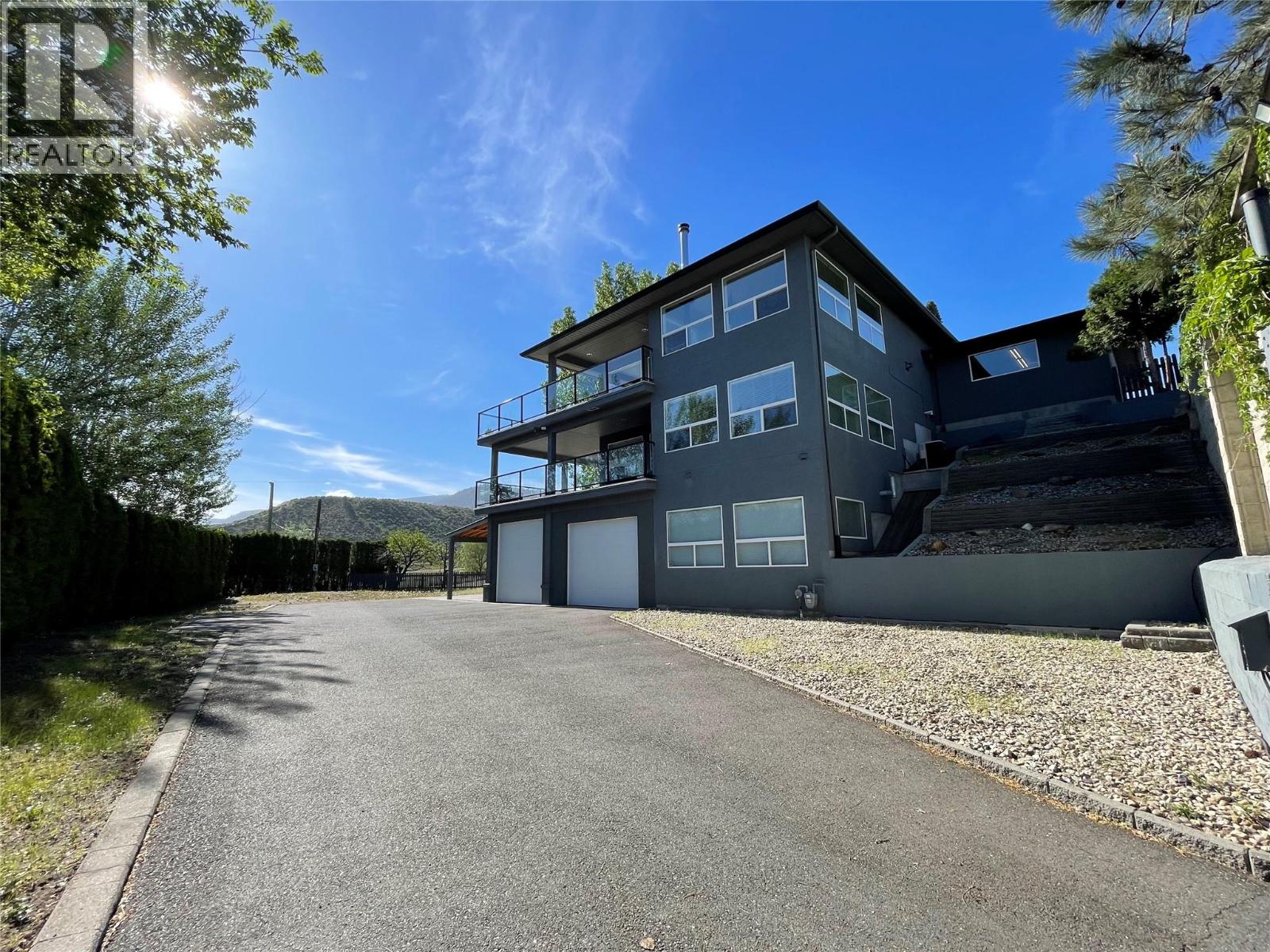 1491 Pine Crescent, Kamloops, BC, V2C2Z4
