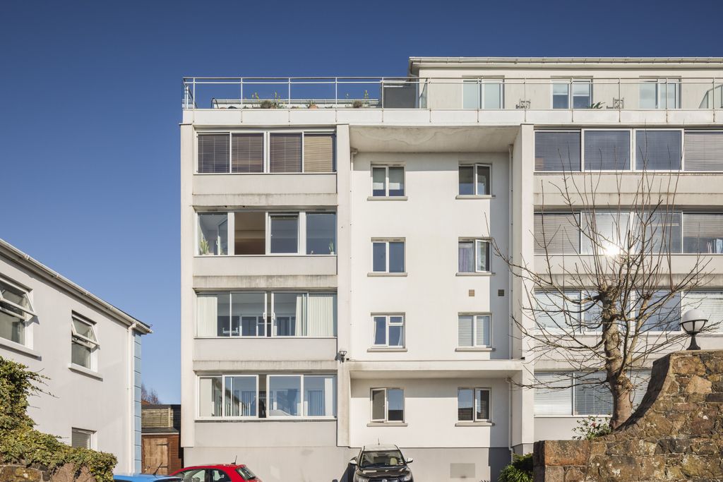 Additional image 3 of 1 bed flat for saleLa Rue Des Chenes, St. Helier, Jersey JE2