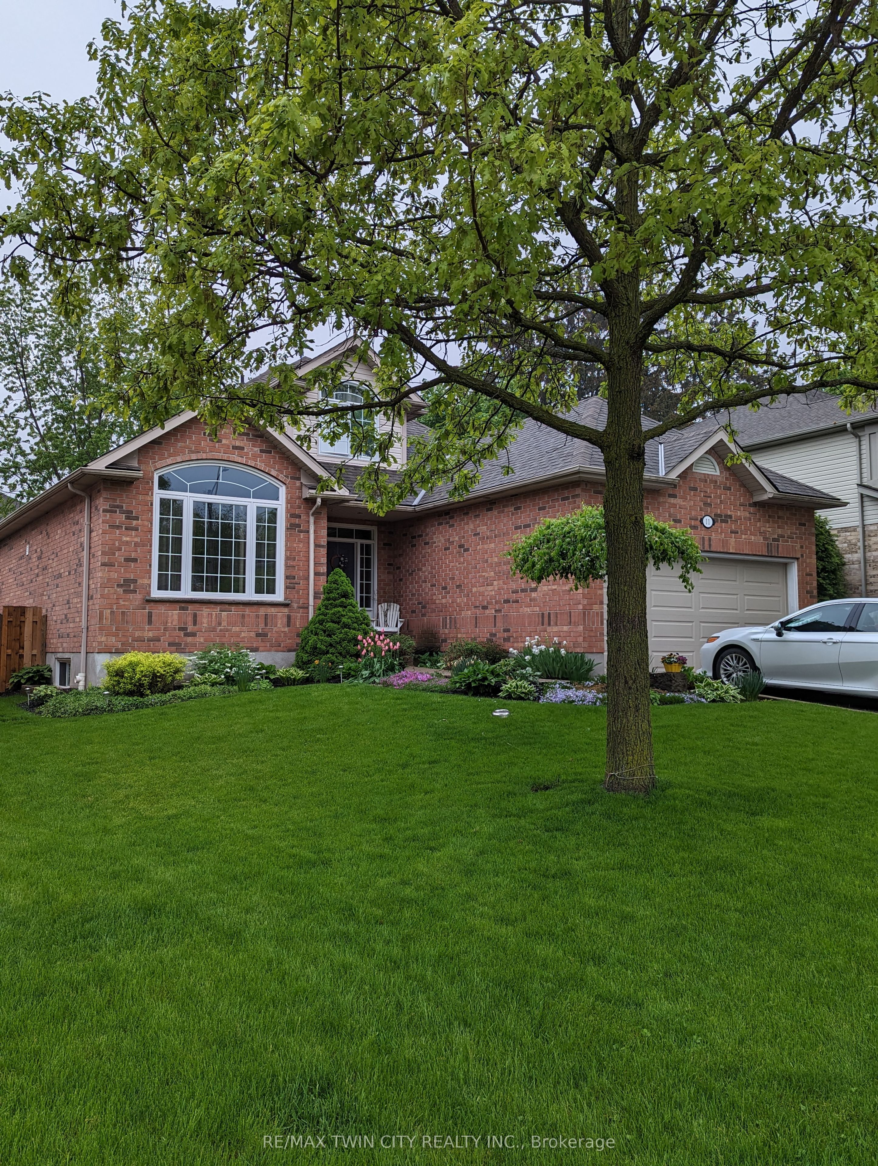 Additional image 4 of 11 Carolinian Lane, Cambridge, ON, N1S 5B5