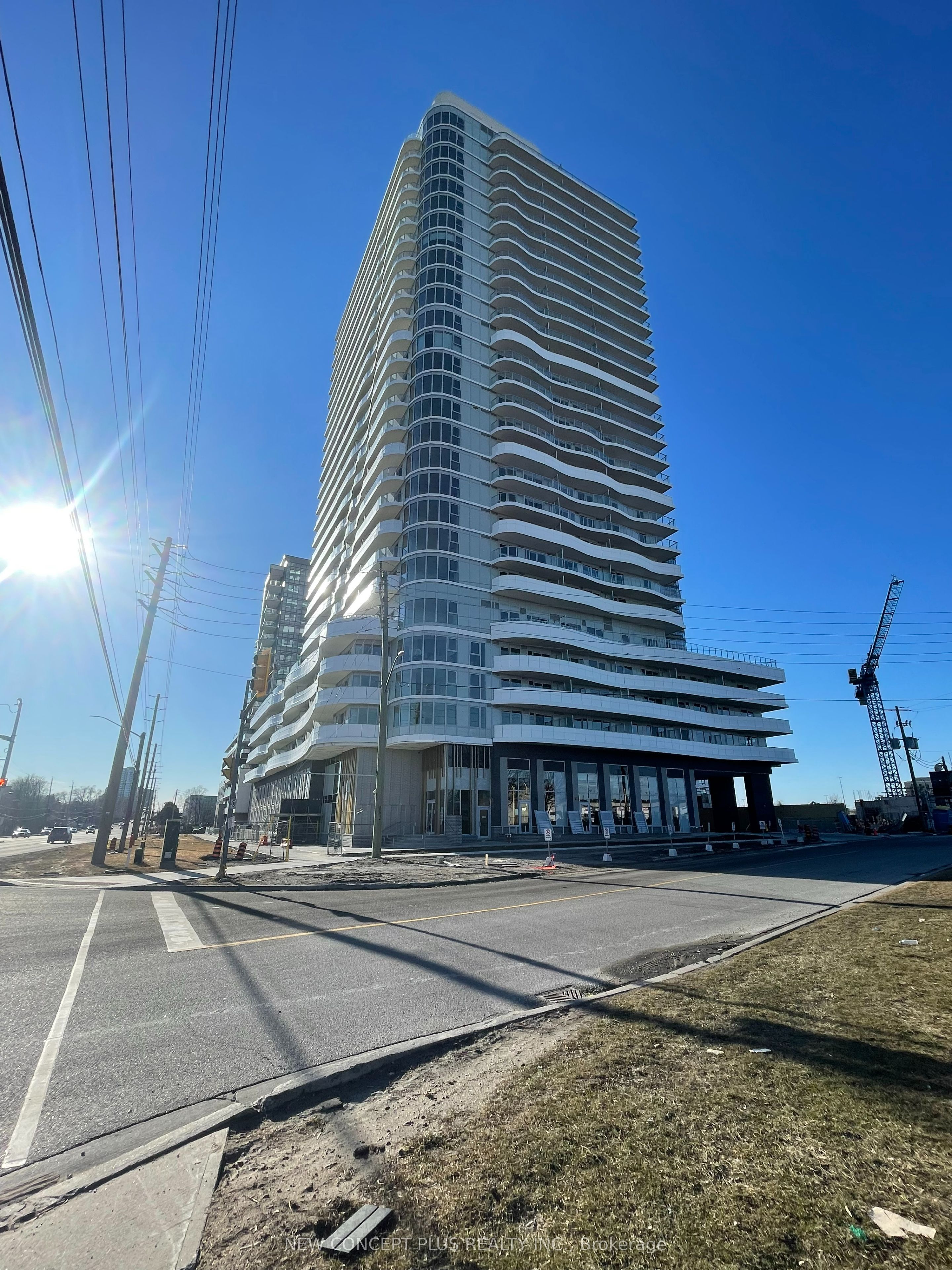2102-1010 Sandy Beach Road, Pickering, ON, L1W 3V9 photo 2