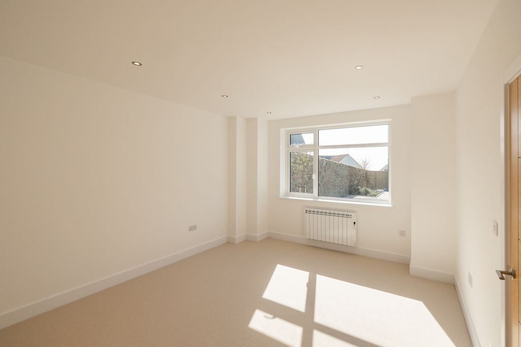 Additional image 5 of 3 bed end terrace house for saleRue De Bas Courtils, St. Sampson, Guernsey GY2