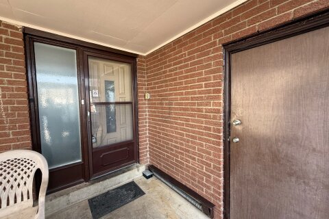 Additional image 8 of 32 Horne Drive, Brampton, ON, L6V 2V3