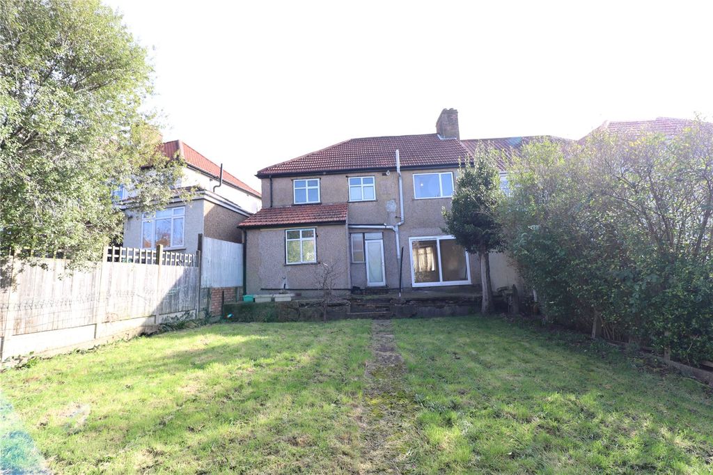 Additional image 4 of 4 bed semi-detached house for saleThe Grove, Kingsbury, London NW9