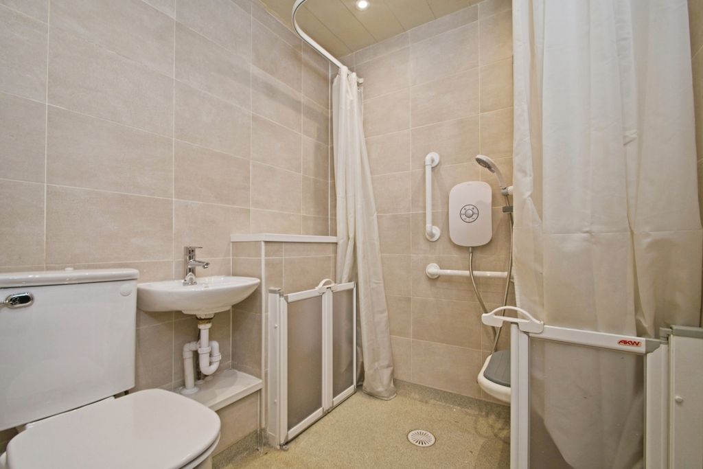 Additional image 12 of 2 bed flat for saleCaernarvon Court, Conway Road, Cardiff CF11
