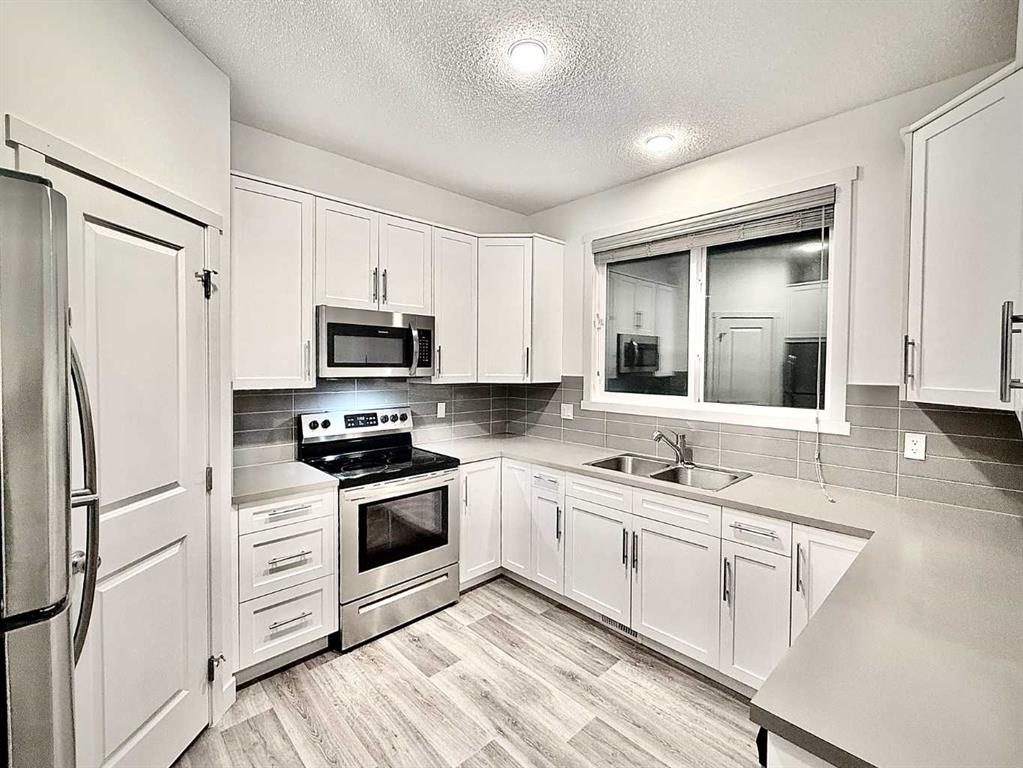 189 Carringvue Way NW, Calgary, AB, T3P 1K6