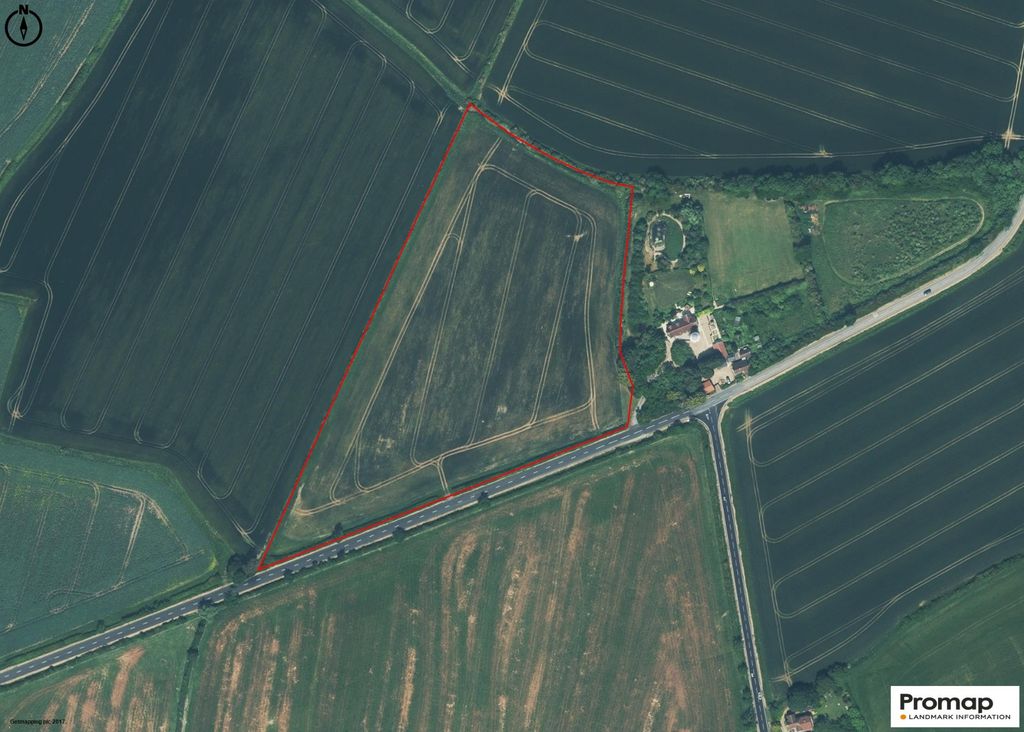 Land for saleMilton Road, Thurleigh MK44 photo 2