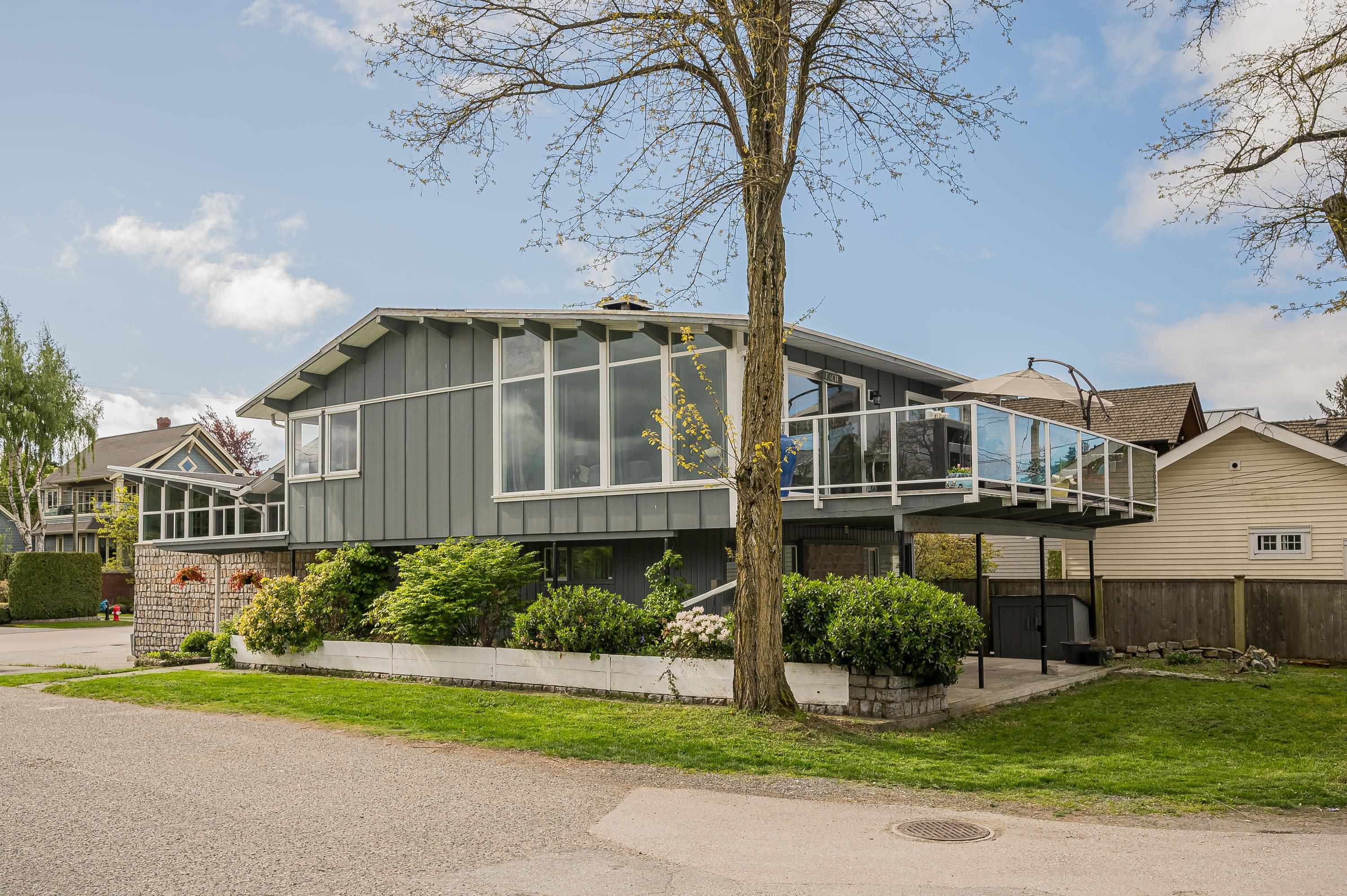 3099 Mcbride Avenue, Surrey, BC, V4A 3G9