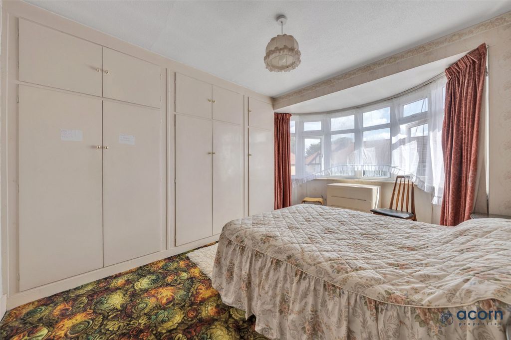 Additional image 6 of 3 bed semi-detached house for saleHill View Gardens, Colindale, London NW9