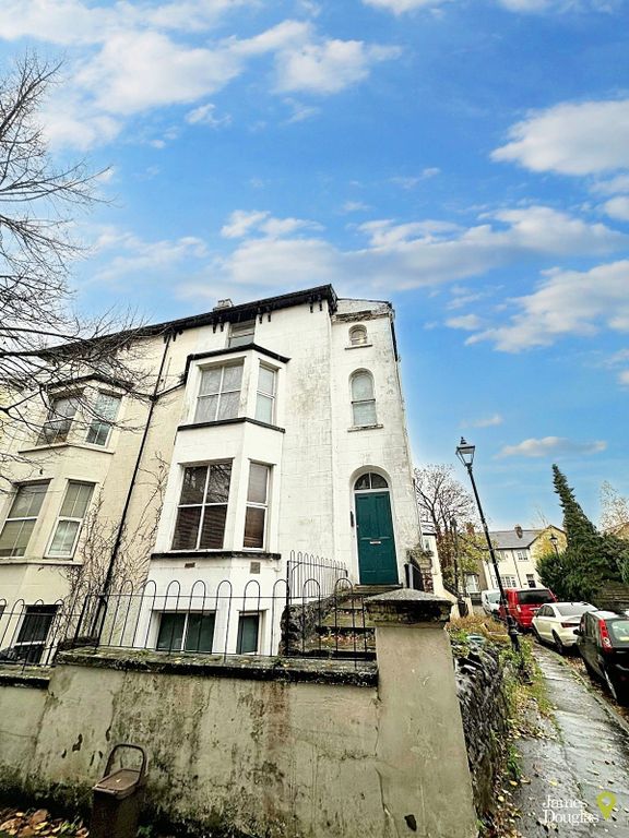 2 bed flat for saleWordsworth Avenue, Roath CF24