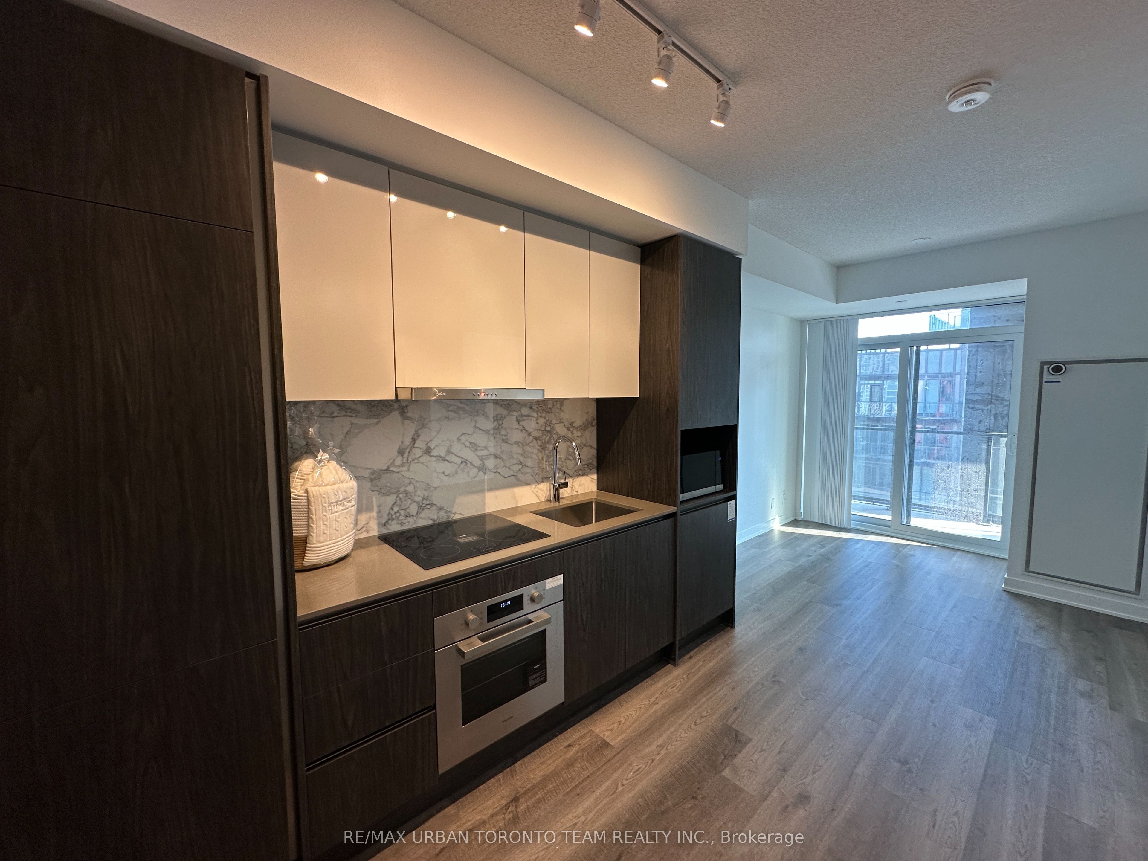 2008-180 Front Street E, Toronto, ON, M5A 0A9 photo 2