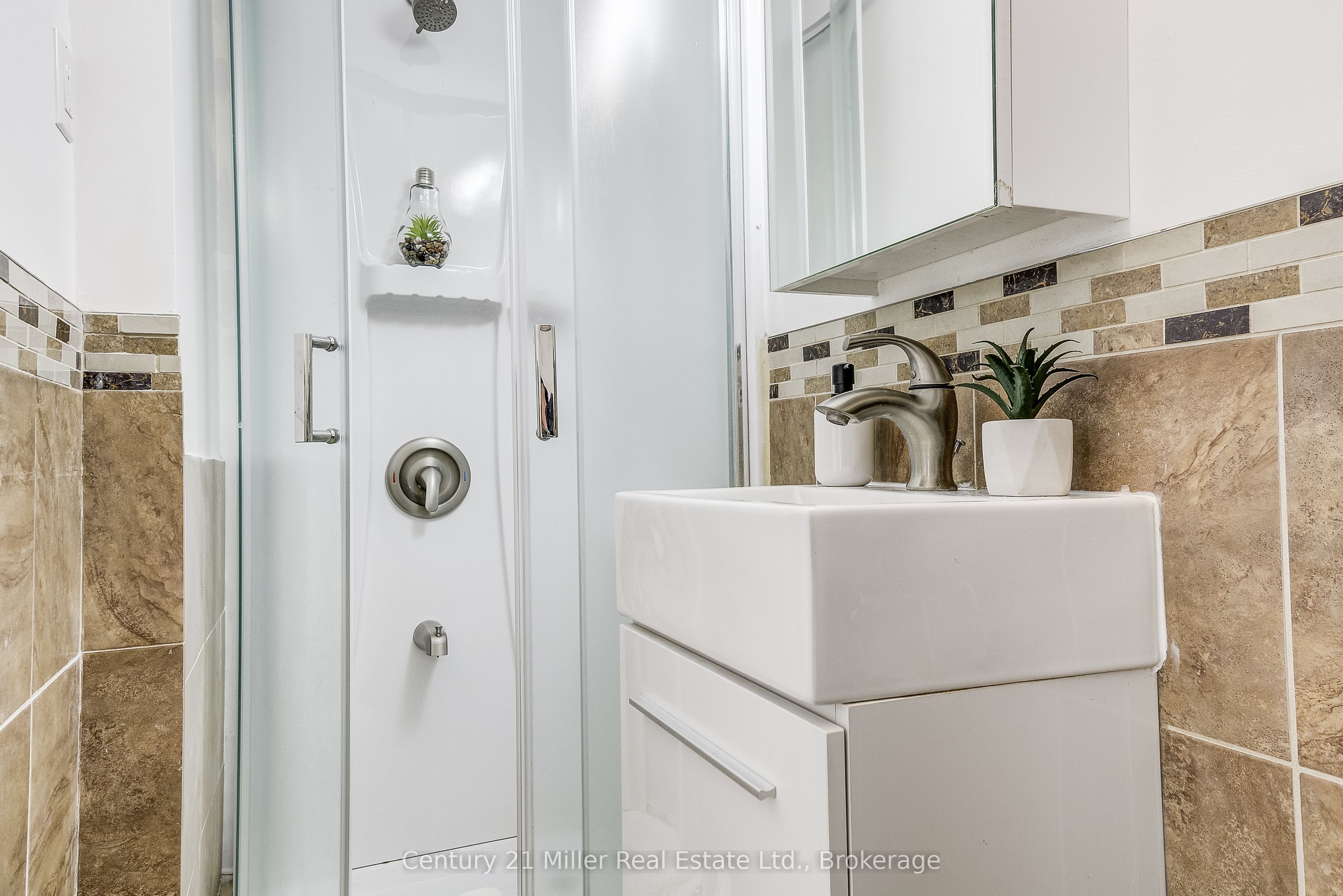 Additional image 4 of 131-2315 Bromsgrove Road, Mississauga, ON, L5J 4A6
