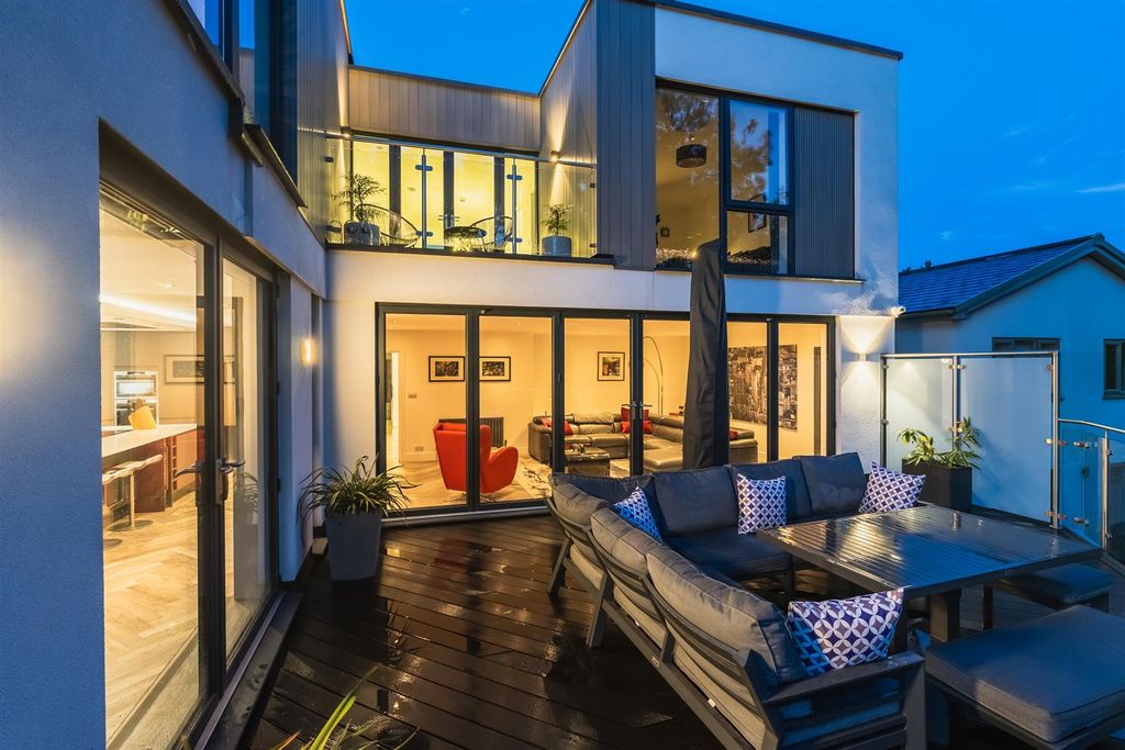 Additional image 56 of 6 bed detached house for saleCortworth Road, Sheffield S11