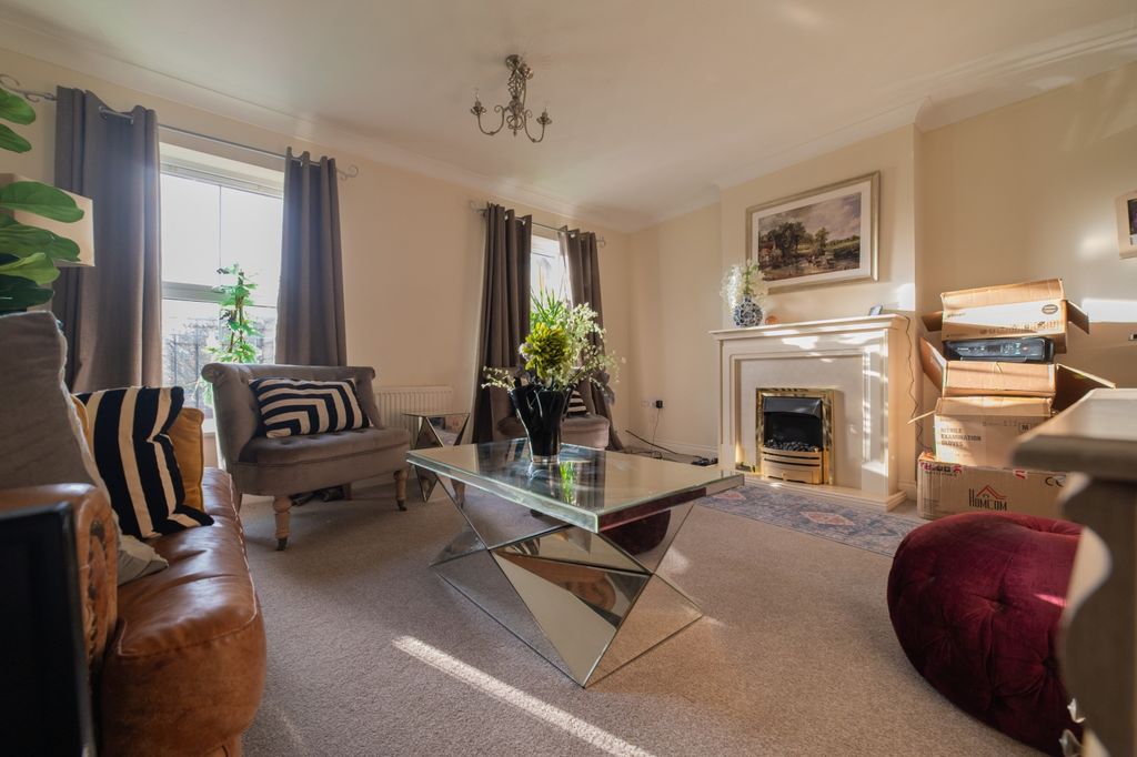 Additional image 3 of 3 bed end terrace house for saleHeol Dewi Sant, Heath CF14