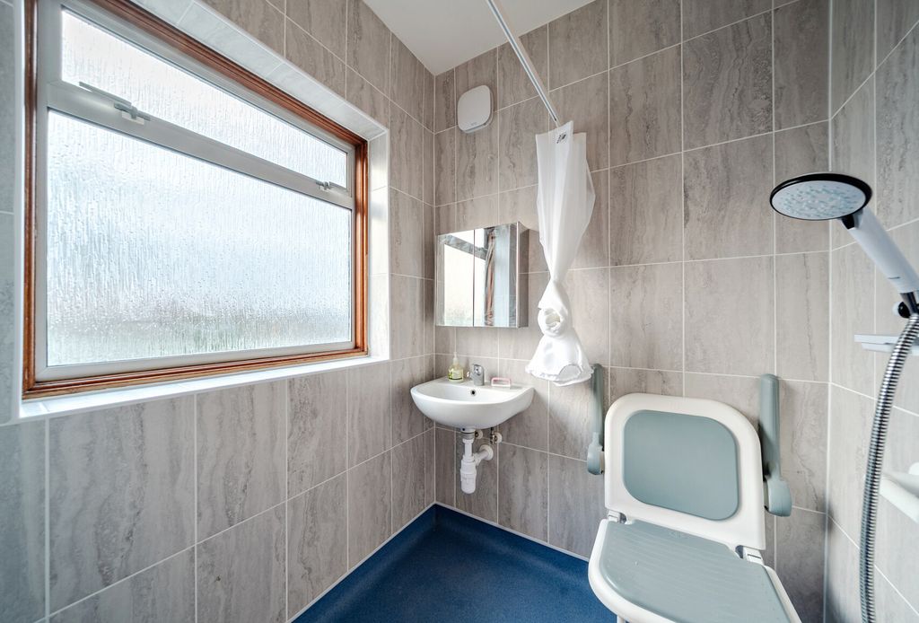 Additional image 4 of 3 bed semi-detached house for saleBuck Lane, London NW9