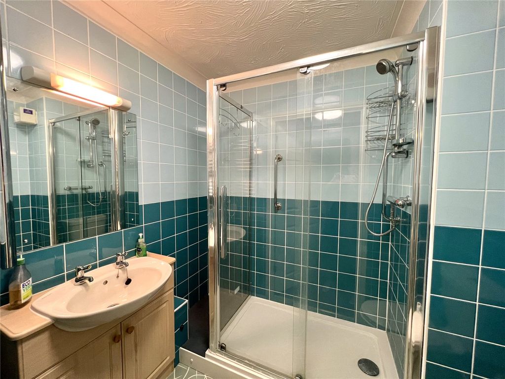 Additional image 5 of 1 bed flat for saleBlenheim Road, Minehead TA24