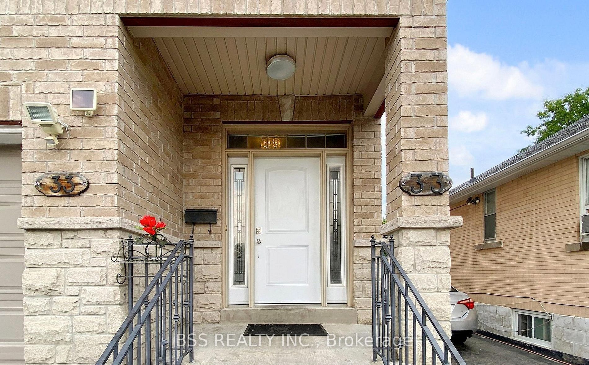33 Wanstead Avenue, Toronto, ON, M1L 3L3 photo 2