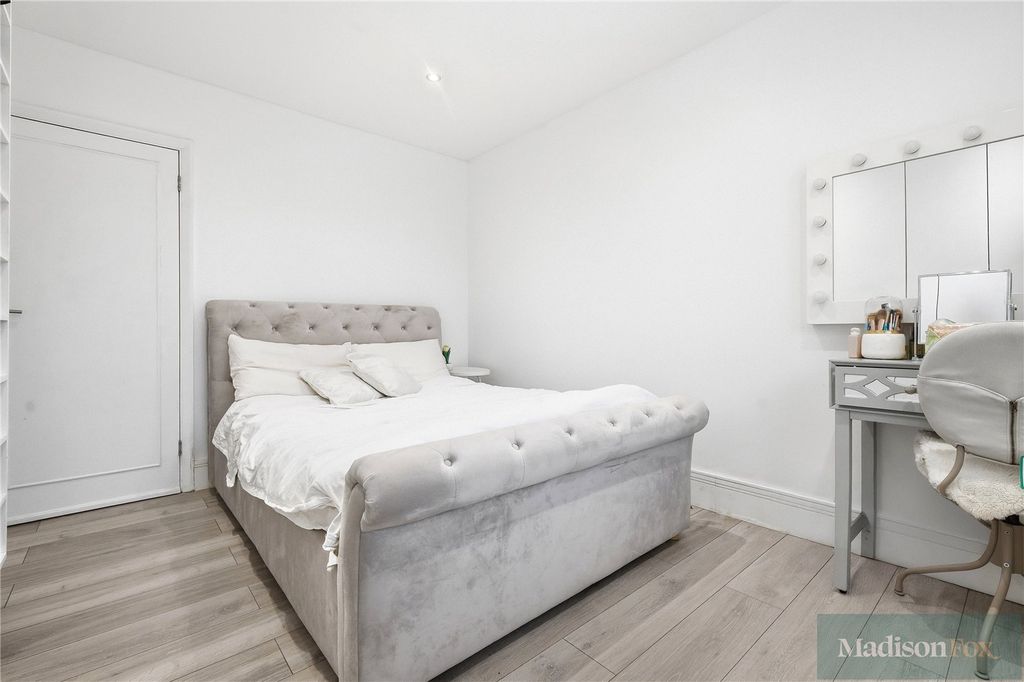 Additional image 9 of 2 bed maisonette for saleBuckhurst Way, Buckhurst Hill IG9
