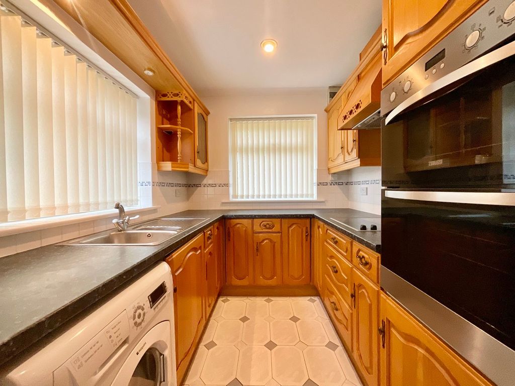 Additional image 4 of 2 bed bungalow for salePlane Tree Close, Caerleon, Newport NP18