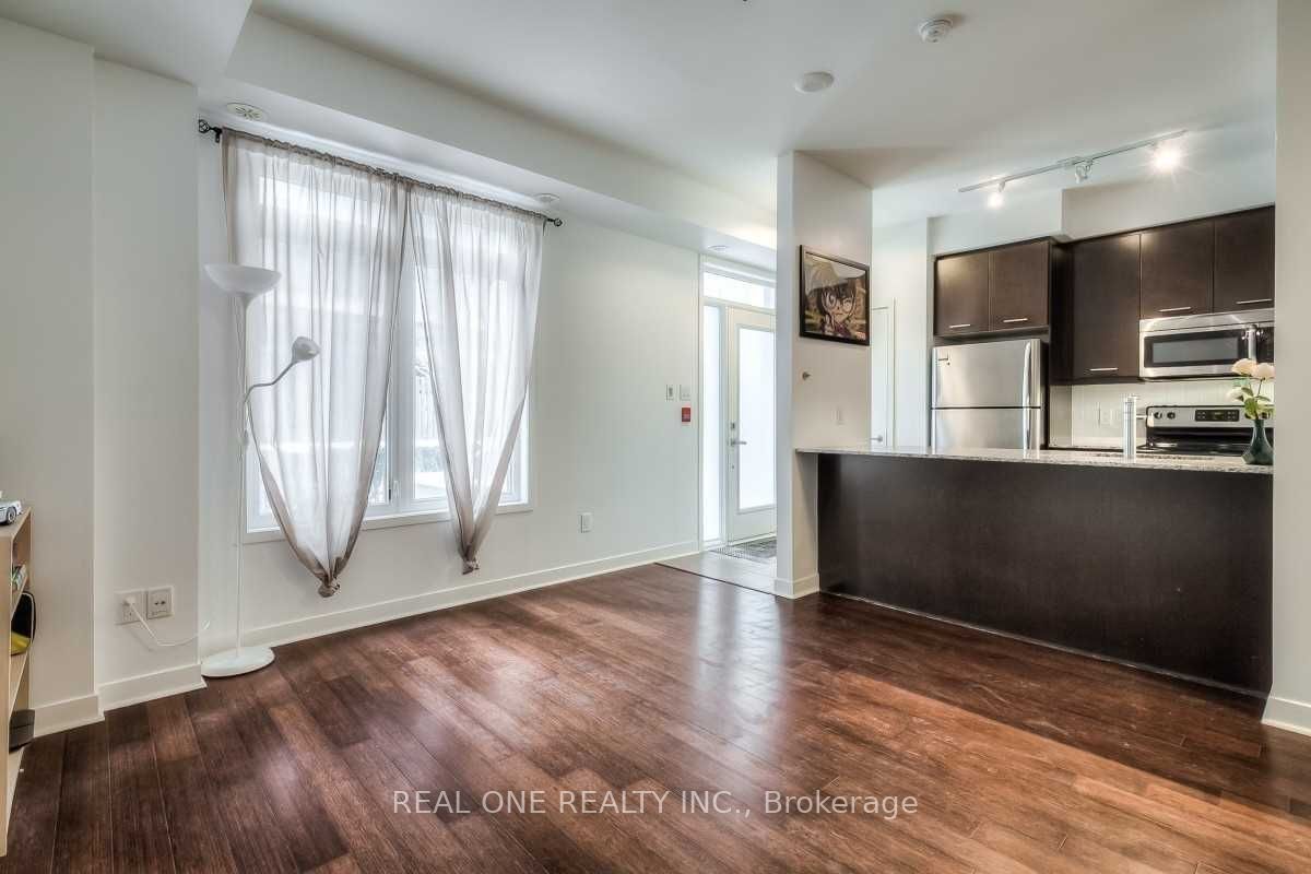 Additional image 4 of TH23 A-370 Square One Drive, Mississauga, ON, L5B 0E6