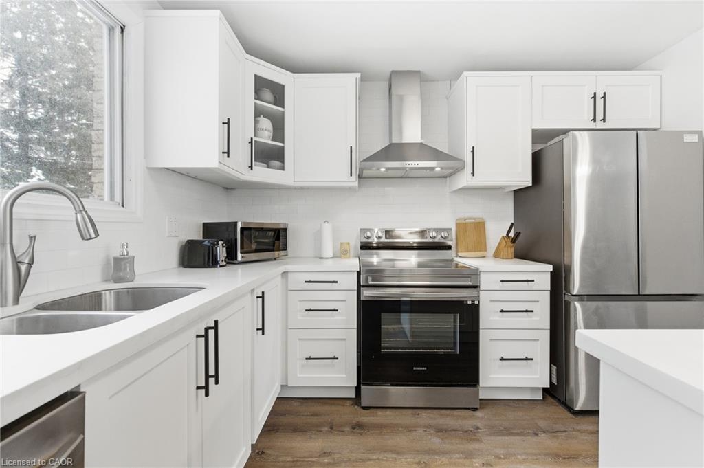 Additional image 5 of Main-590 Canewood Crescent, Waterloo, ON, N2L 5P5