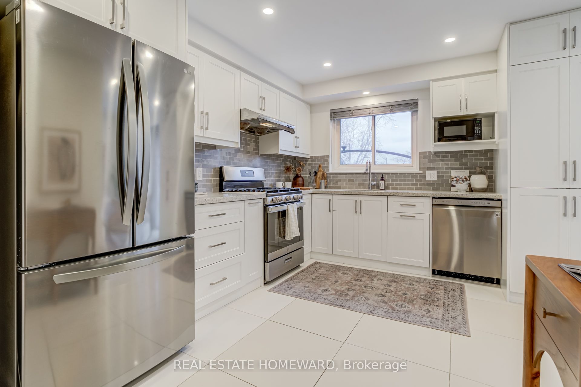 Additional image 6 of 783 Dodsworth Crescent, Mississauga, ON, L4Y 2H8