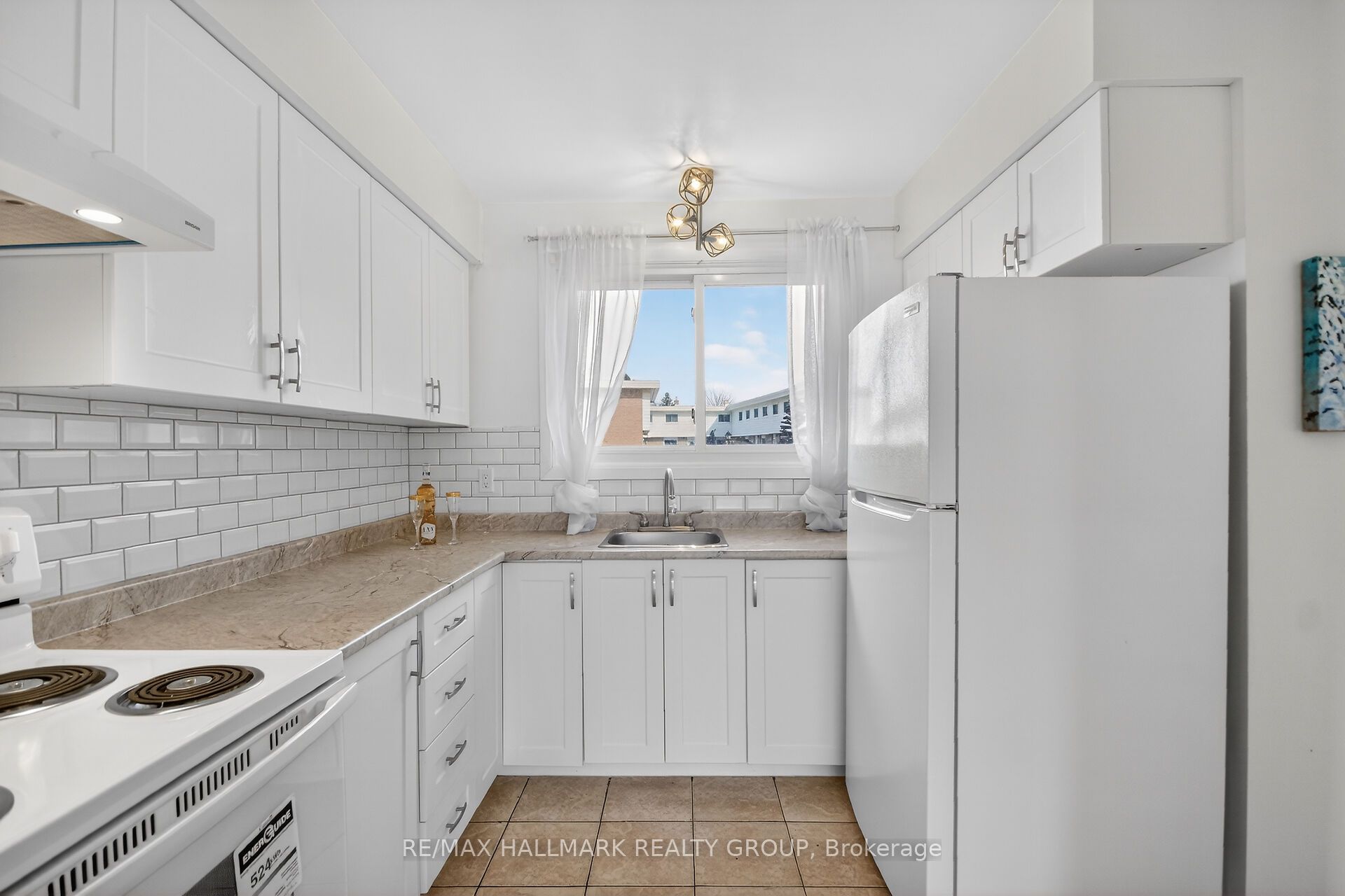 Additional image 4 of 427 Moodie Drive, Ottawa, ON, K2H 8A5