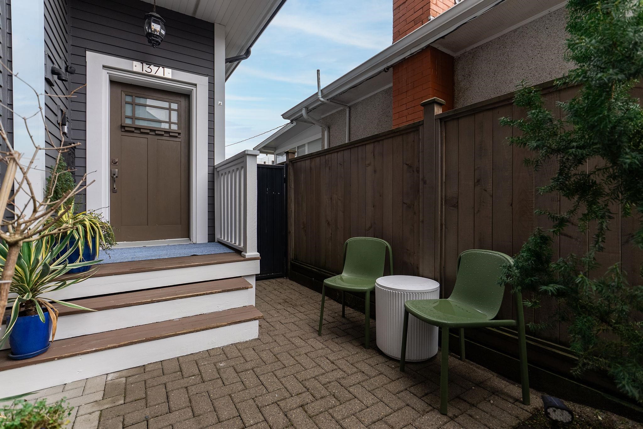 Additional image 2 of 1371 13th Avenue E, Vancouver, BC, V5N 2B5