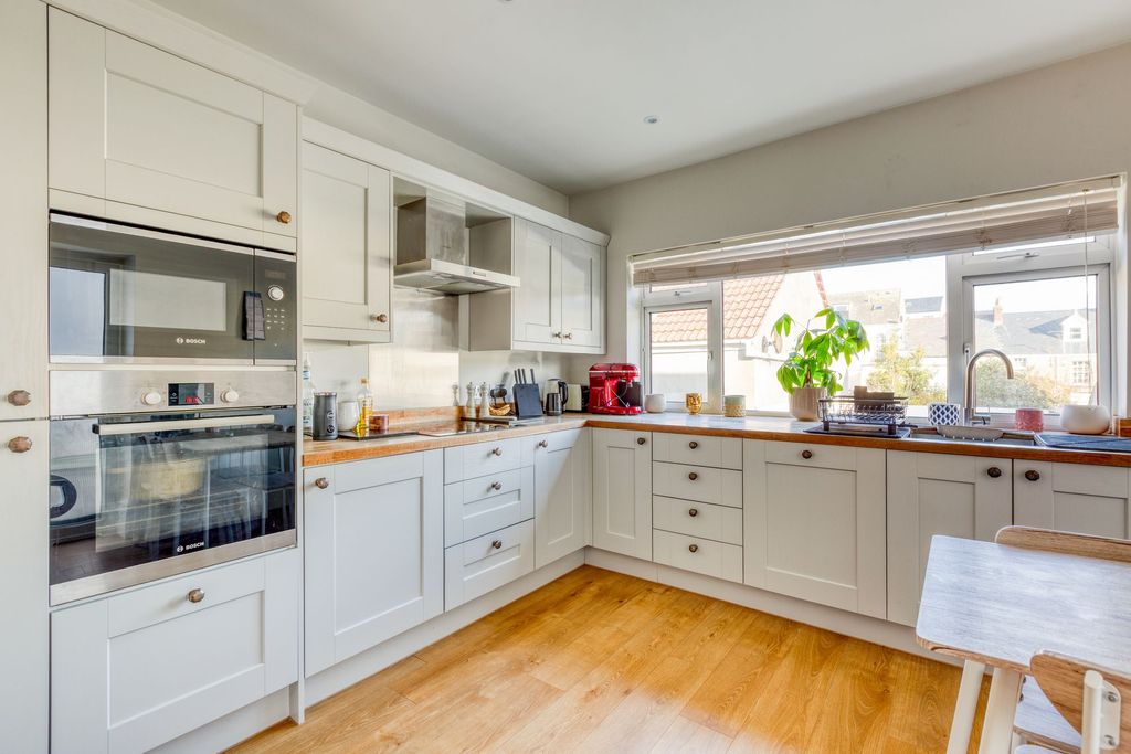 Additional image 8 of 1 bed flat for saleChevalier Road, St. Helier JE2