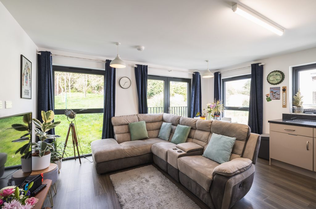 Additional image 8 of 1 bed flat for saleLa Pouquelaye, St. Helier, Jersey JE2