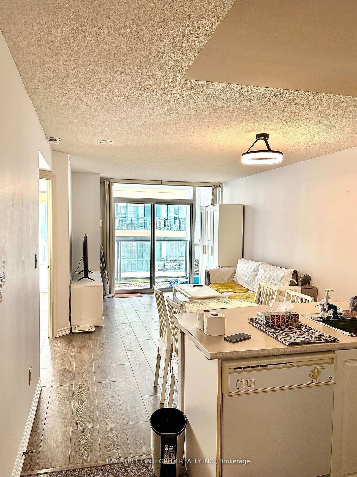 1203-30 Hayden Street, Toronto, ON, M4Y 3V8