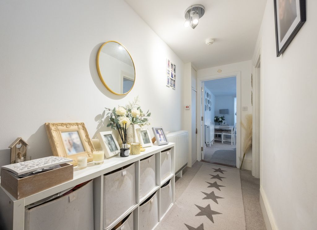 Additional image 5 of 1 bed flat for sale25 Duhamel Place, St. Helier, Jersey JE2