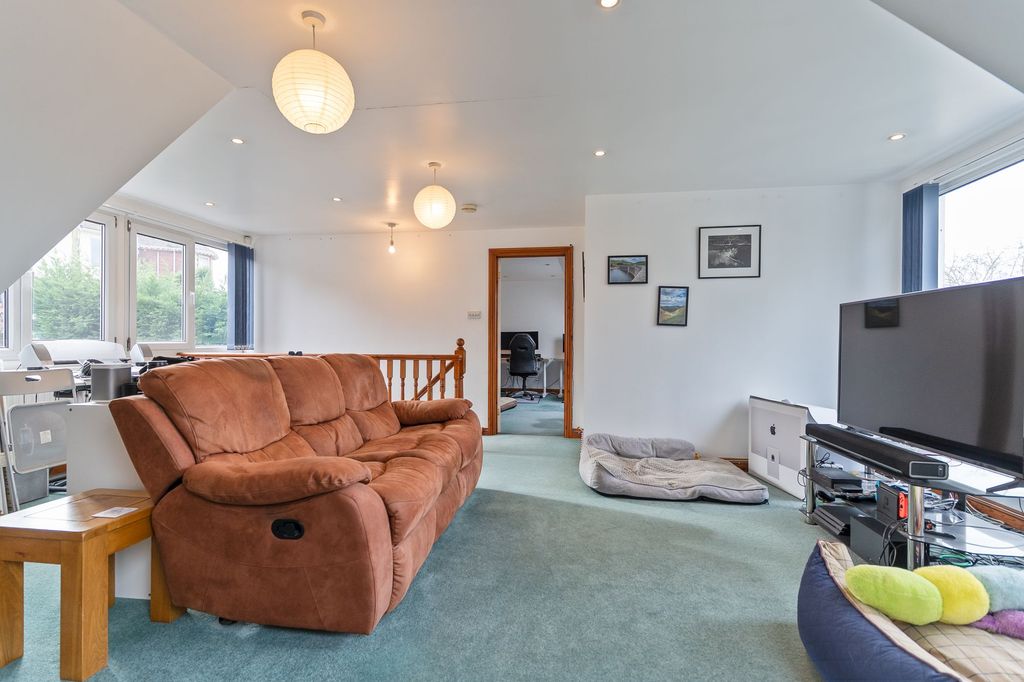 Additional image 17 of 3 bed detached house for saleEveswell Park Road, Newport NP19
