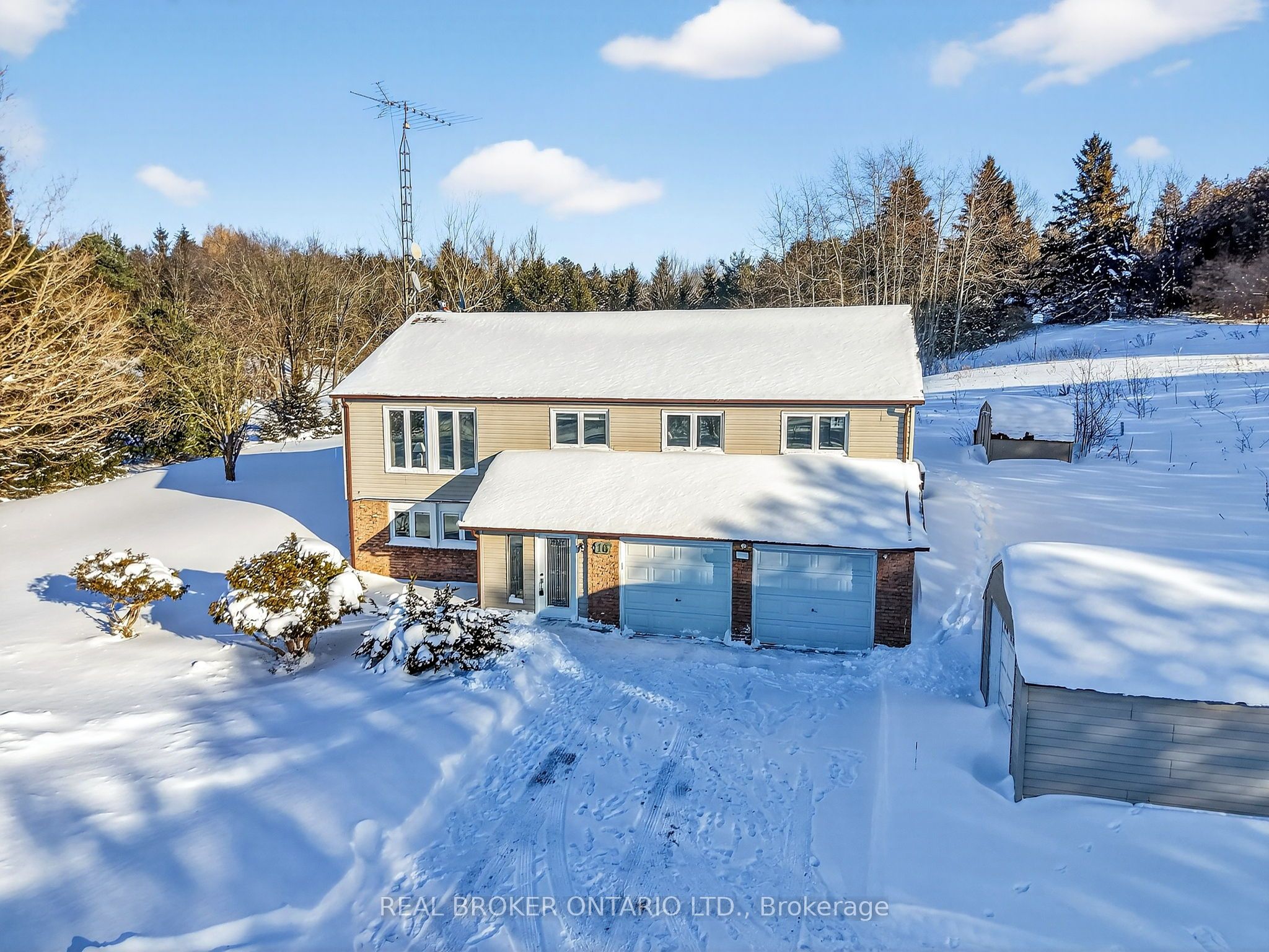 16 Old Carriage Road, East Garafraxa, ON, L9W 5A3