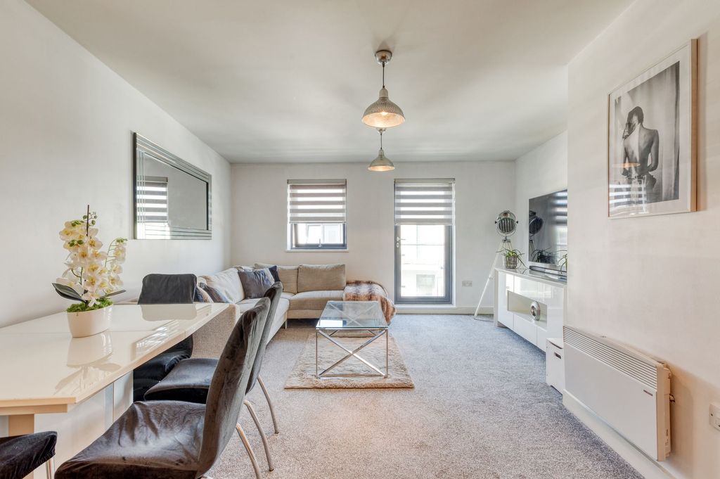 Additional image 9 of 1 bed flat for sale66 Saviours Place, St Helier JE2
