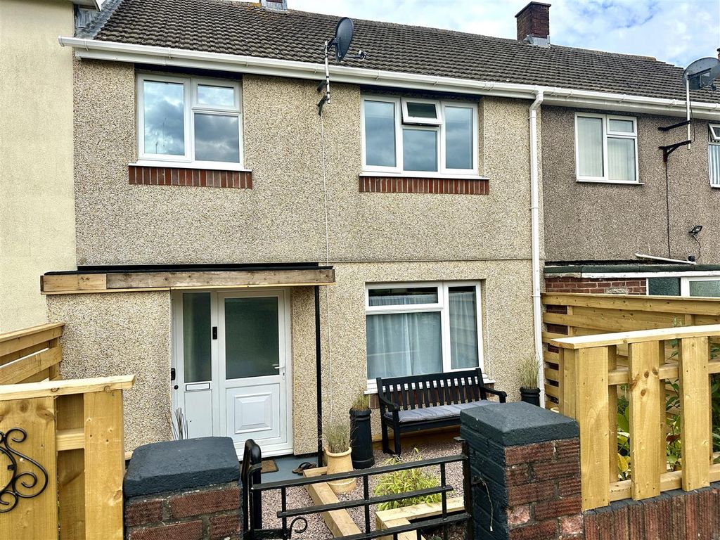 3 bed terraced house for saleAust Crescent, Bulwark, Chepstow NP16