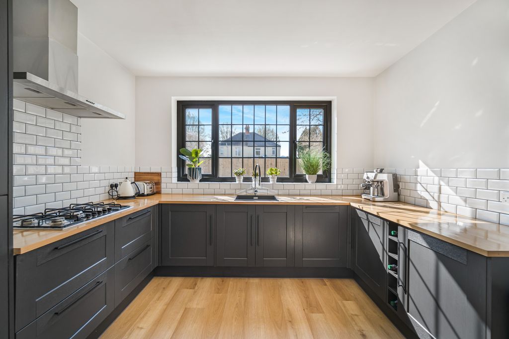 Additional image 10 of 3 bed semi-detached house for salePantbach Road, Rhiwbina, Cardiff CF14