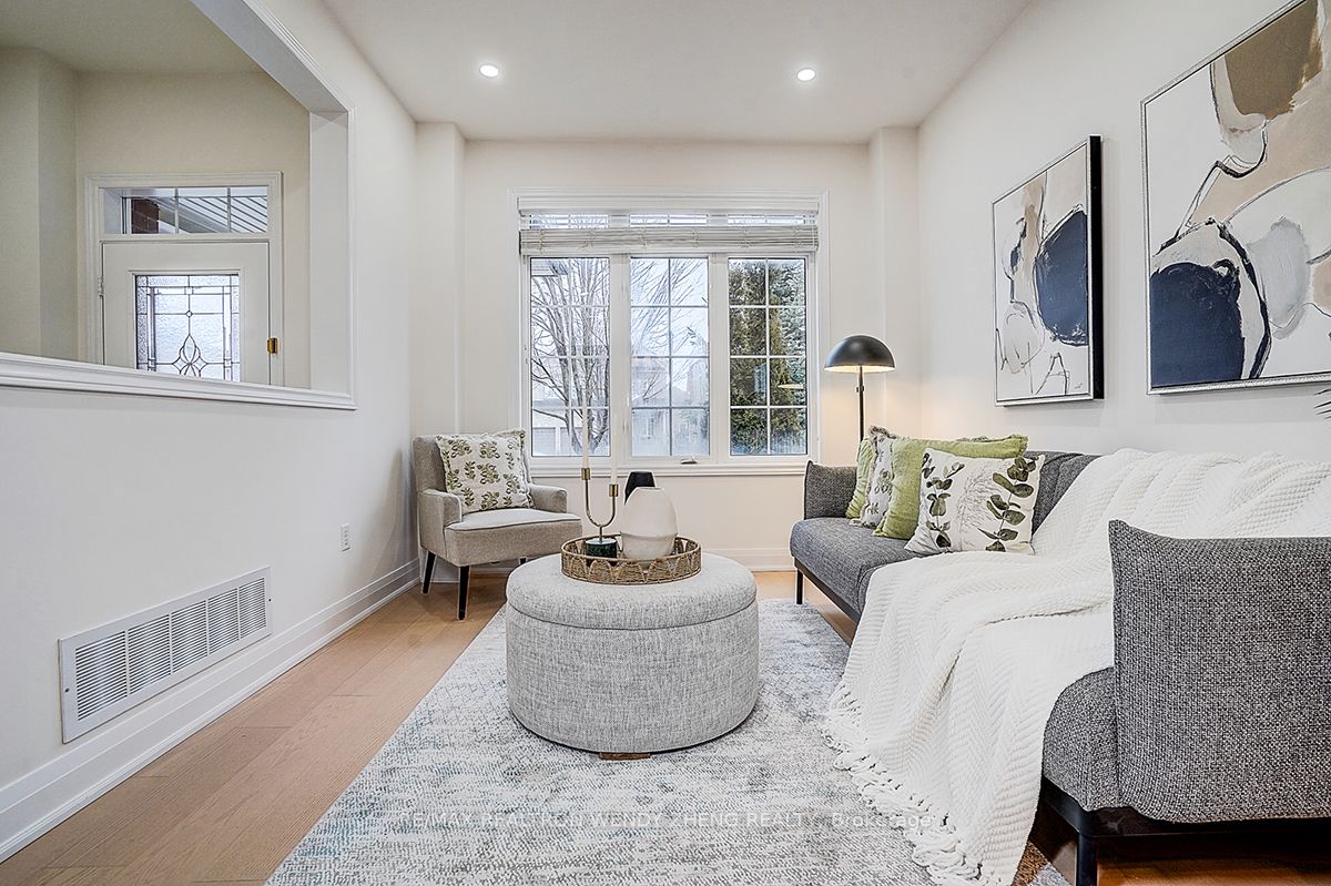 Additional image 4 of 16 Hartwell Way, Aurora, ON, L4G 7X7