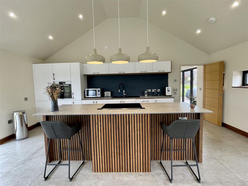 Additional image 9 of 3 bed detached bungalow for saleStarling Close, Rogiet, Caldicot NP26