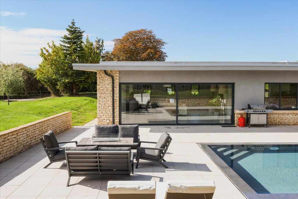 Additional image 31 of 4 bed detached house for saleHyde Lane, Cheltenham, Gloucestershire GL51