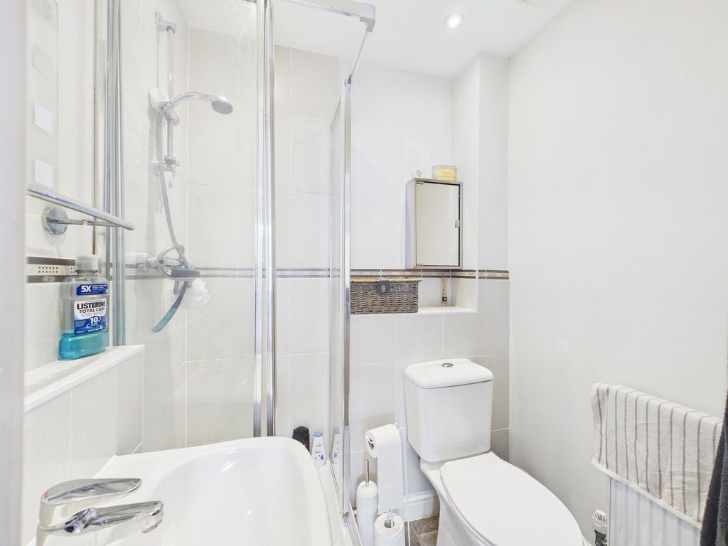 2 bed flat for saleWherry Close, Margate CT9 photo 5
