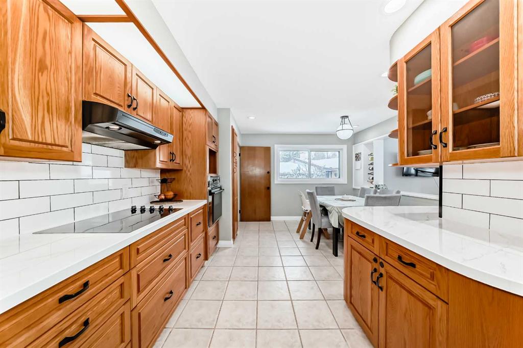 Additional image 4 of 8043 Elbow Drive SW, Calgary, AB, T2V 1K5
