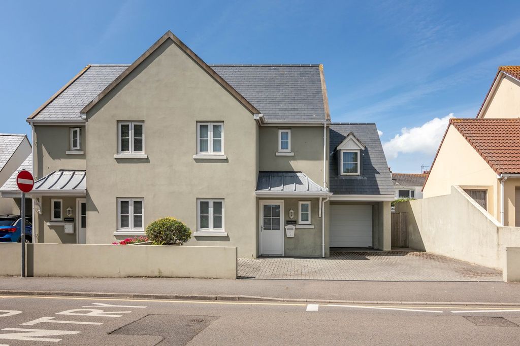 Additional image 25 of 3 bed semi-detached house for saleLa Pouquelaye, St Helier JE2