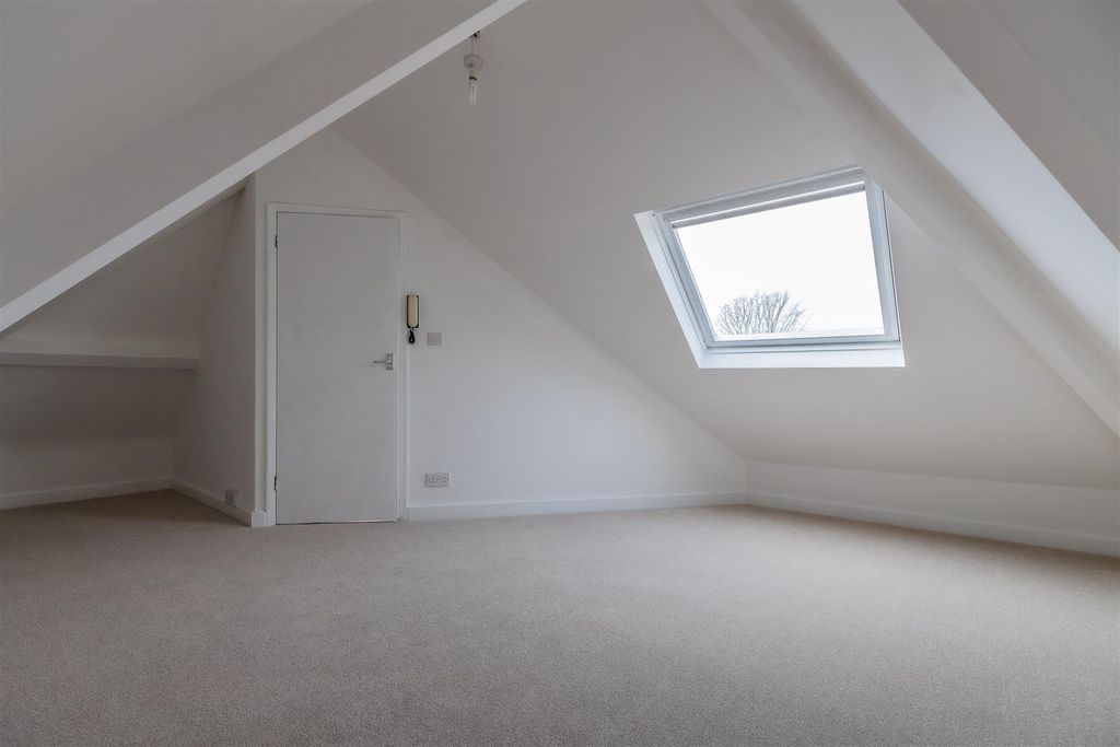 Additional image 15 of 2 bed flat for saleKimberley Road, Penylan Cardiff CF23