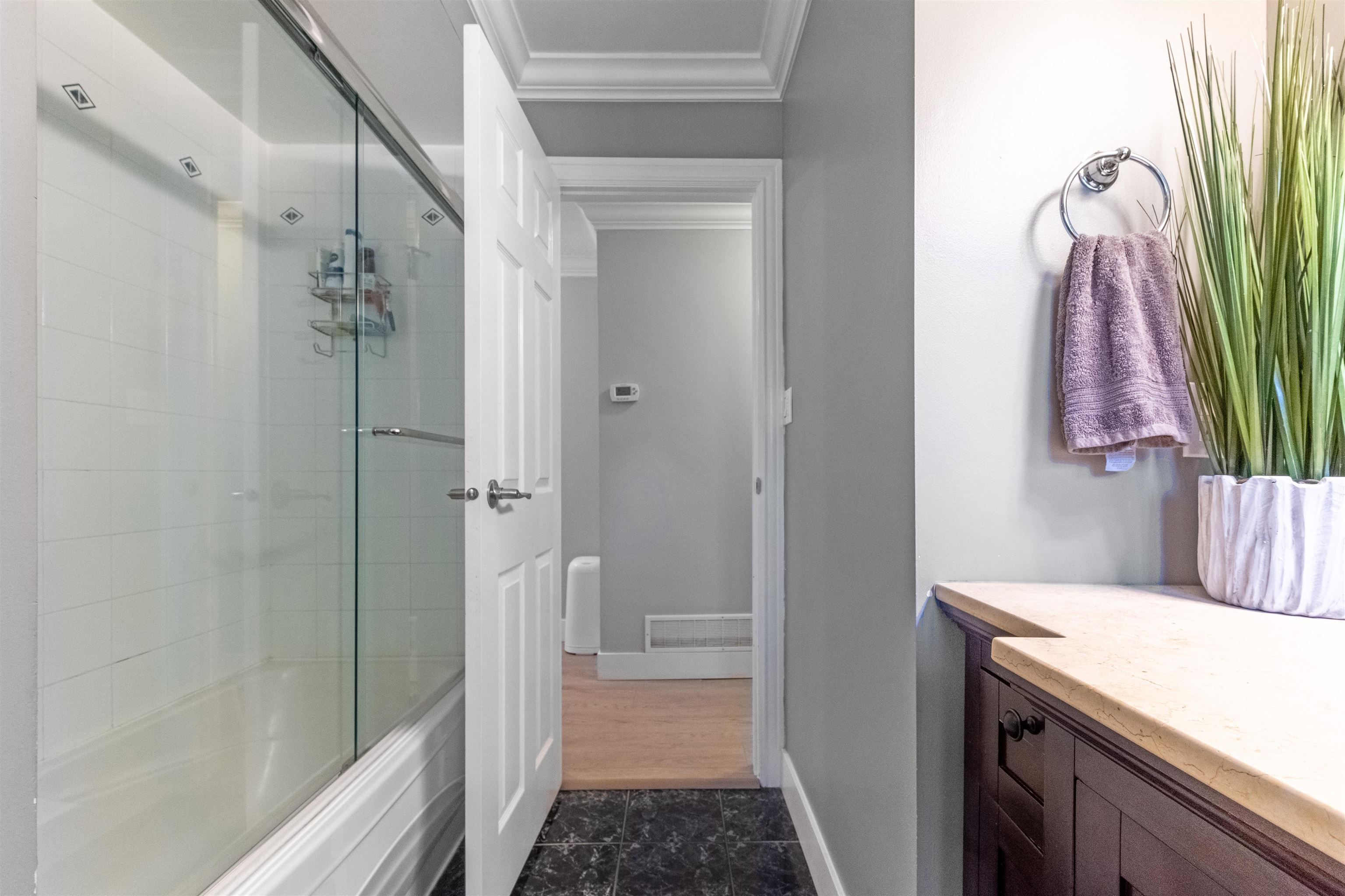 Additional image 6 of 14917 92 Avenue, Surrey, BC, V3R 1B9