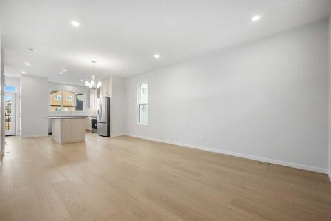 Additional image 8 of 118 Wolf Hollow Terrace SE, Calgary, AB, T2X 6C5