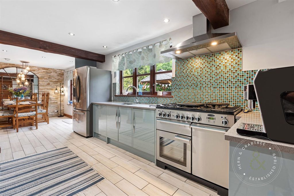 4 bed detached house for saleMill Lane, Castleton, Cardiff CF3 photo 2