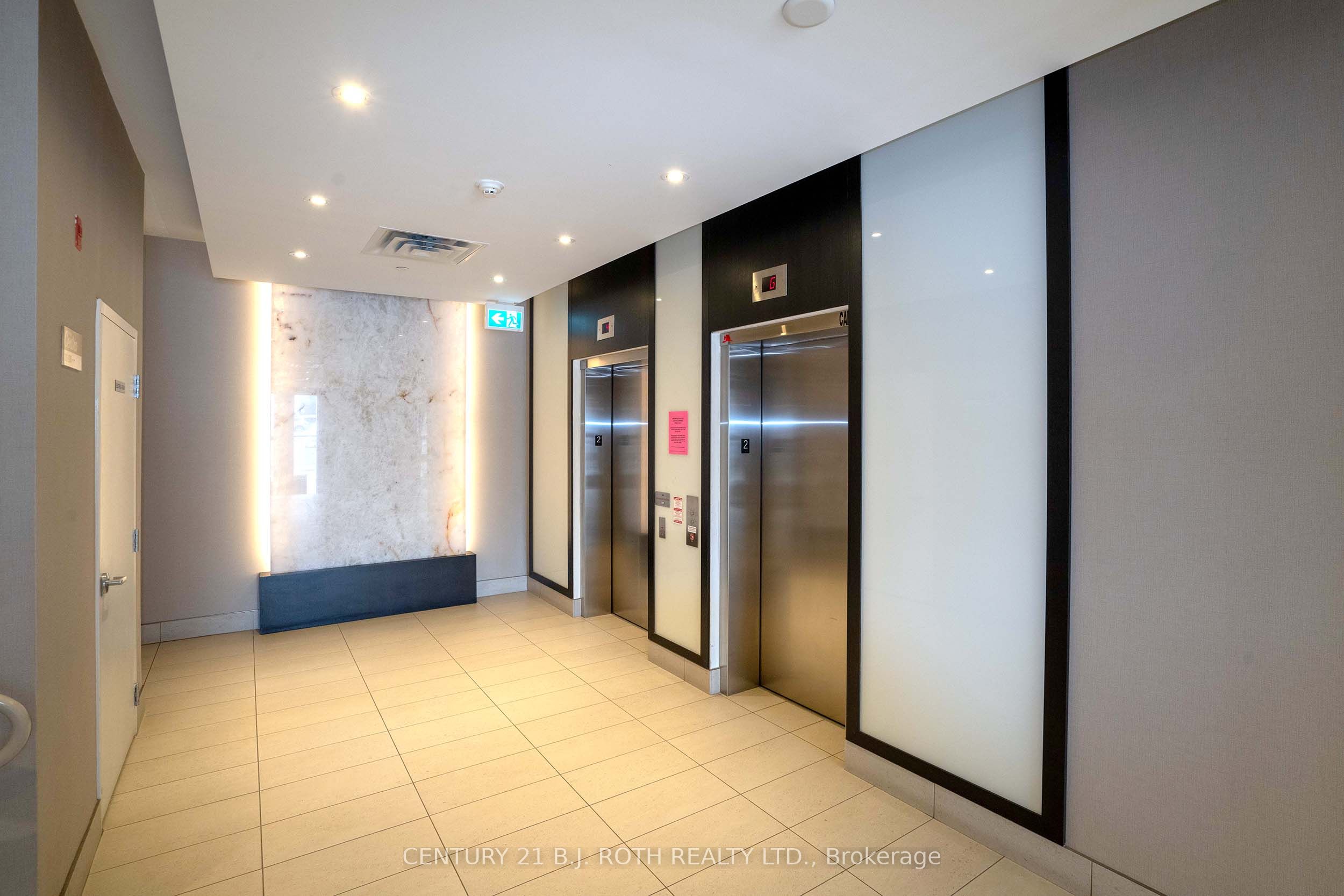 Additional image 3 of 313-15277 Yonge Street S, Aurora, ON, L4G 1Y3